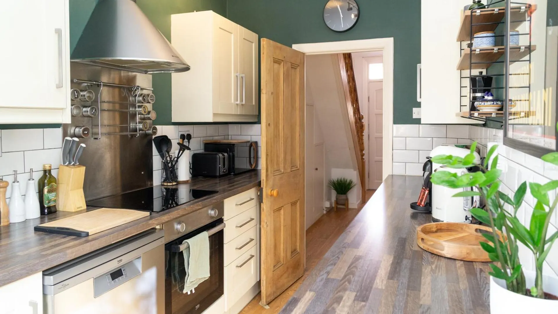 Townhouse In Trendy Suburb Of Hoole Apartment Chester