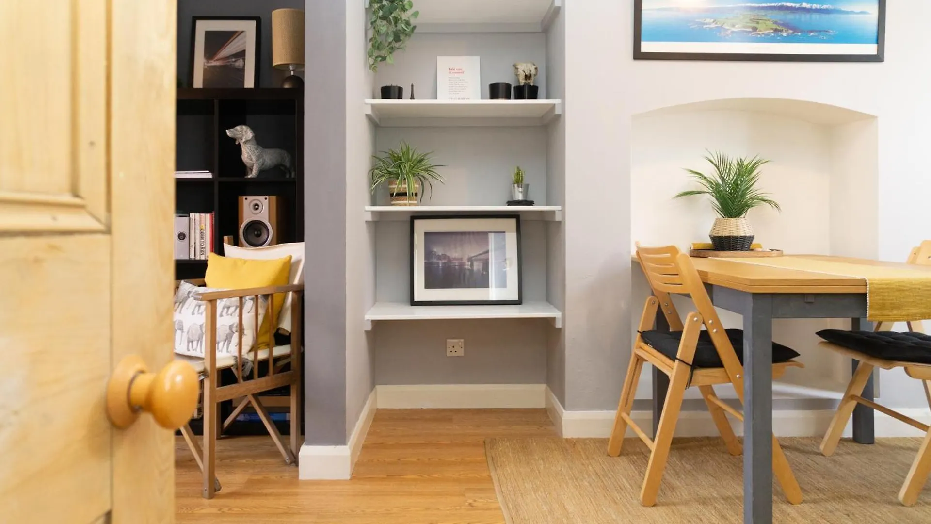Townhouse In Trendy Suburb Of Hoole Apartment Chester